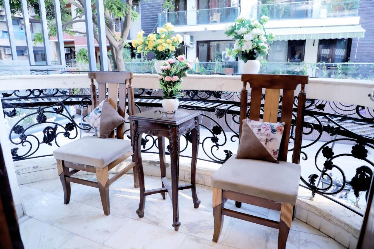 Fortune Service 1bhk, D-198,ugf *